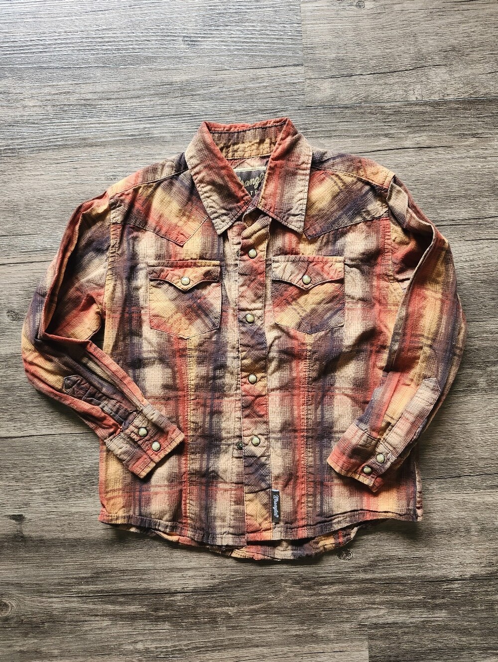 Wrangler Retro Plaid Pearl Snap Button Up Shirt